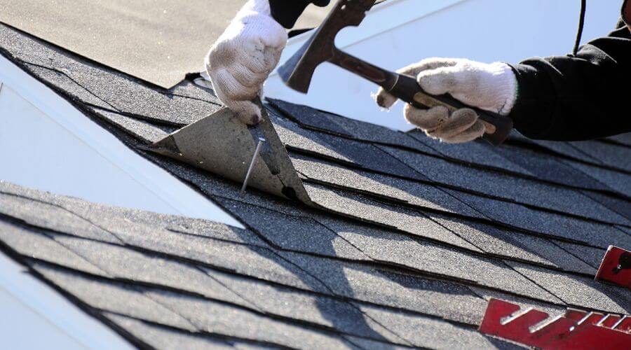 Expert Emergency Roof Repairs services in Maple, WI